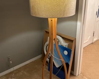 Modern Style Lamp