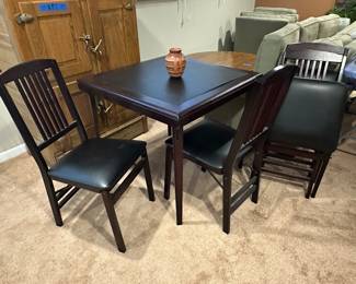 Folding table and (4) chairs