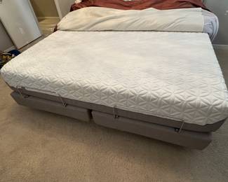 Tempur-pedic king mattress with adjustable base.....