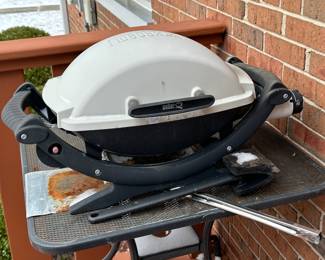 Weber tabletop grill