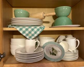 Kitchen miscellaneous including Jadeite mixing bowls