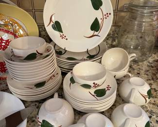 Vintage Blue Ridge Southern Pottery "Stanhome Ivy" dish set