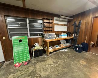 Cornhole, truck steps