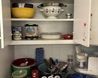 Hey! More Kitchen :) 