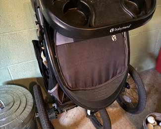 Jogging stroller