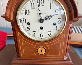 Howard Miller mantle clock