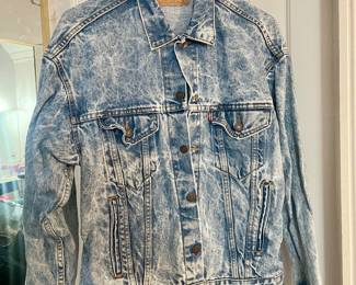 80’s Levi’s acid wash jacket size S