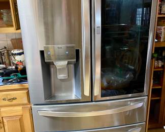 2022 French door LG refrigerator/freezer