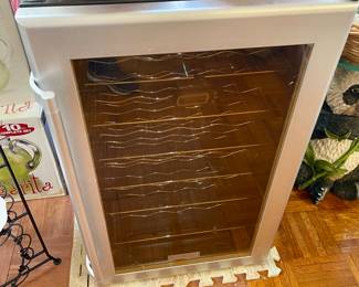 24 bottle wine chiller