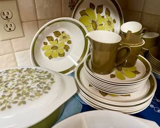 Funky 70’s dishes from New Zealand