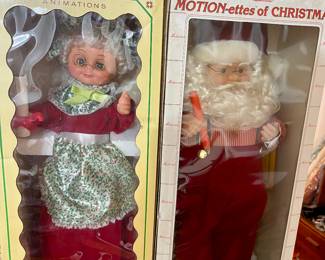 Vintage Christmas motion Santa and Mrs Claus
