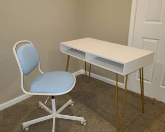 Modern desk and chair 