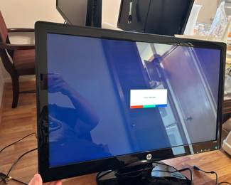 HP 25” Monitor 2511x 
Good working condition.