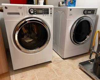 GE Washer & Electric Dryer
Priced for the set or each.
Good working condition.
Must be able to move and load yourself.