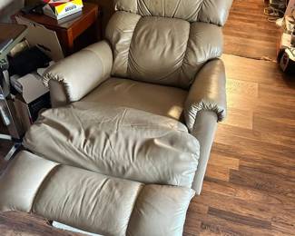 Leather Rocker Recliner 
Good working condition but has some imperfections.
32” across x 32” deep x 18” tall to seat, 39” tall to back 
Must be able to move and load yourself 