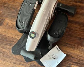 Gymax Magnetic Elliptical Stepper
Good working condition.