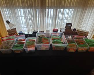 Antique & Vtg Jewelry. 