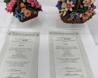 188 2ArdleighElliottMusicBoxBouquetsRosesandLiliesCOAs