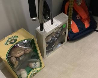 A few of the dolls available, 2 of which are cabbage patch dolls, along with other dolls. Great Christmas gifts.