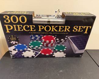New in Packaging 300 pc Poker Set 