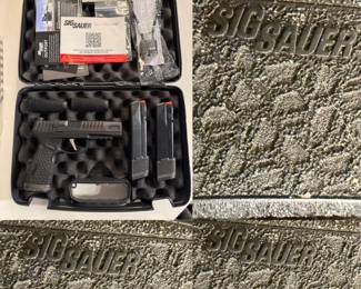 Sig Sauer P365 Fuse 3 Mags 17 Round Flush
( 2 ) 21 Round Ext. Purchased in 2025 Very few Rnds Shot w/Craft Leather Holster - OWB