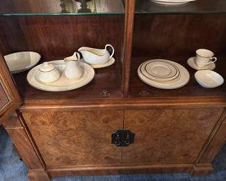 Beautiful white and gold china.   Royal Doulton, Romance Collection, Heather.  130 pieces with full place settings for 20 and a few extra pieces.  Also includes vegetable bowl, platter, cream and sugar, gravy boat and dish.