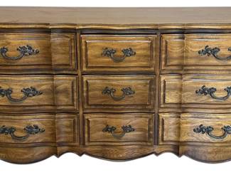 Thomasville French Provincial Dresser 