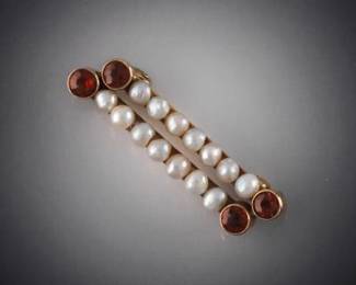 Ladies Antique Gold, Seed Pearls and Garnet Bar Pin 
