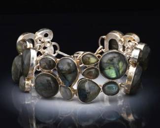 Ladies Impressive Sterling Silver and Labradorite Bracelet 