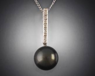 Ladies Gold, Tahitian Pearl and Diamond Pendant on Chain 