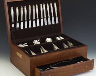 Wallace Sterling Stradivari Pattern Flatware Service For Twelve