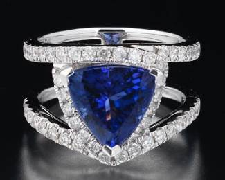 18K. White Gold Tanzanite and Diamond Ring