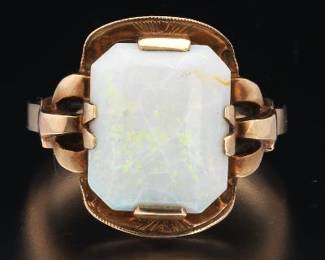 Antique Gold and Opal Ring 