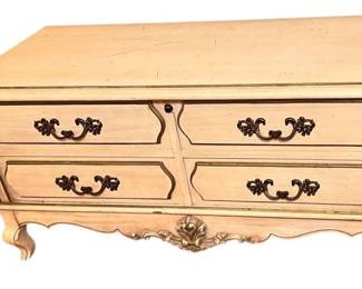French Provincial Style Lane Cedar Chest
