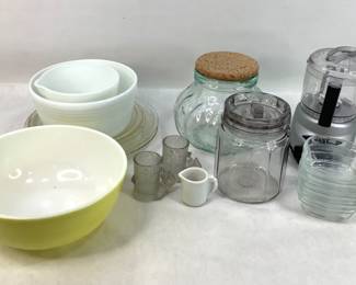 Pyrex Mixing Bowls & More