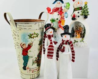 Snowmen Figurines & Christmas Bucket