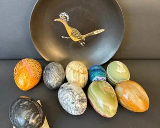 Couroc Inlaid Roadrunner Plate with Assorted Decorative Stone Eggs