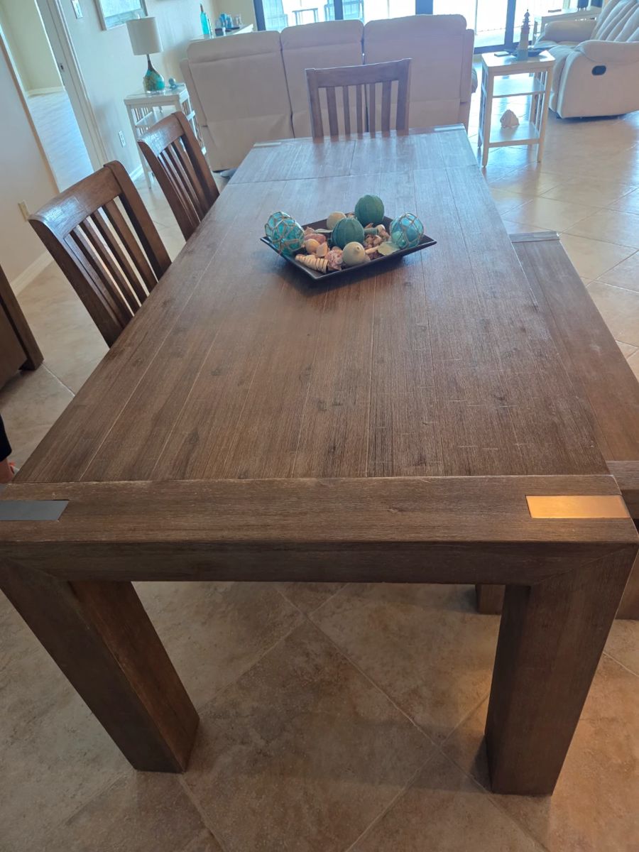 Dining set. $500