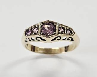 Antique 375 9K Amethyst Ring
