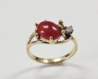 14K Yellow Gold Red Coral Diamond Ring
