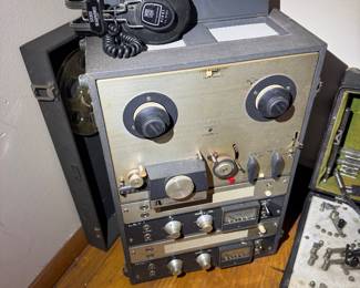 upstairs hallway Akai m8