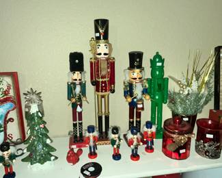 NUTCRACKERS ALL SIZES