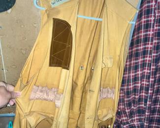 VINTAGE HUNTING VEST (STILL HAS SHOTGUN SHELLS IN POCKETS!)