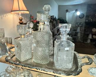 EXQUISITE DECANTERS