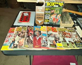 COLLECTIBLE "DAVE CAMPBELL'S FOOTBALL" MAGAZINES