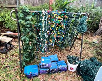 CHRISTMAS LIGHTS GALORE!