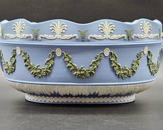 Lord Wedgwood Signed Ltd. Ed. Montieth Scalloped Bowl Wedgewood Blue Jasperware #87/100 from 2006
1 of the 100 of these bowls resides at Buckingham Palace
