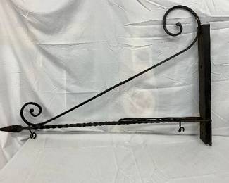 Metal Hanging Sign Bracket, 48 1/5 x 31