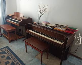 Oh joy! A Piano AND an organ.