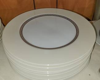 Style House Angela dinnerware set